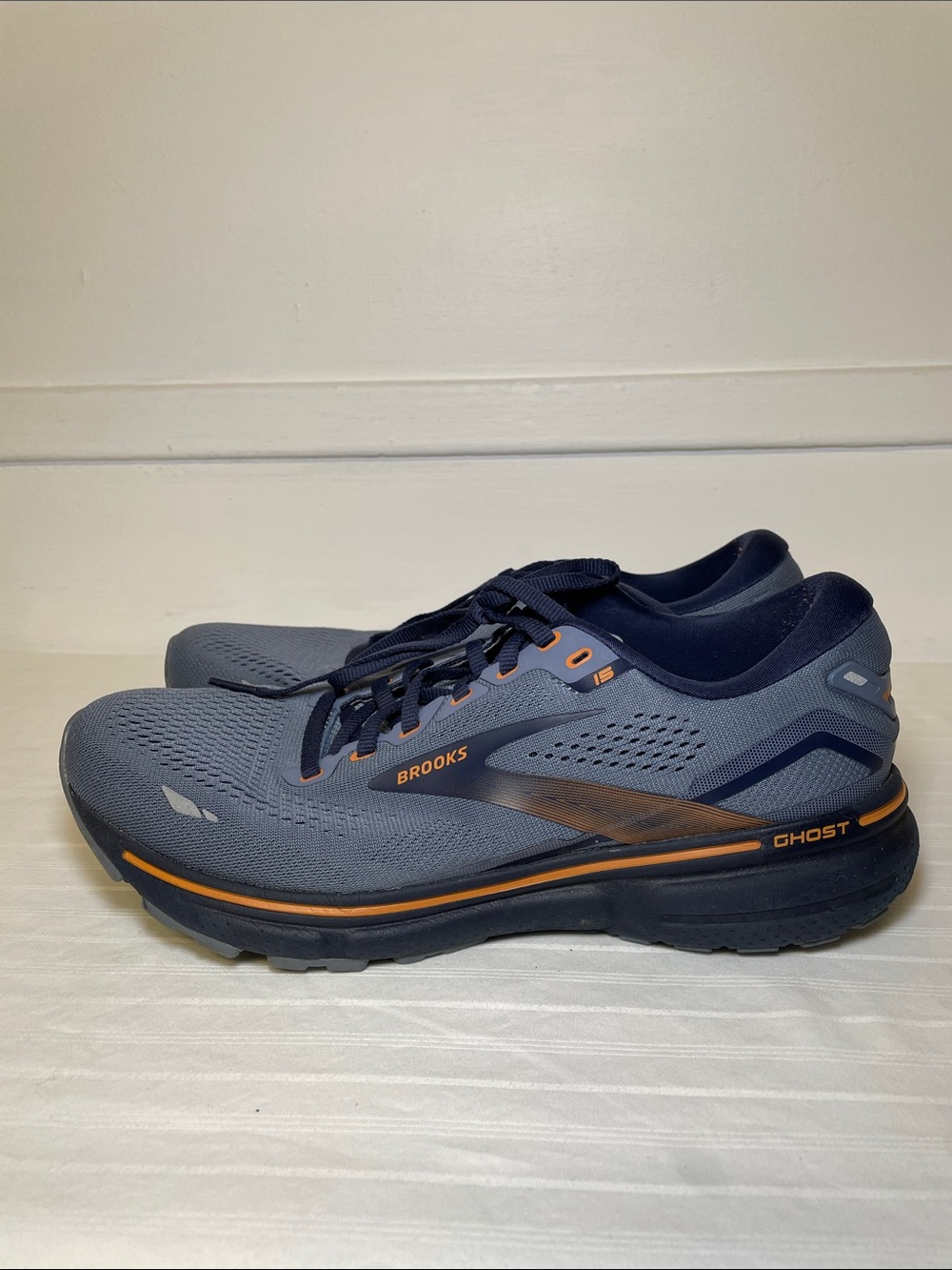 Brooks Ghost 15 running shoes athletic sneakers wide fit men’s size 9